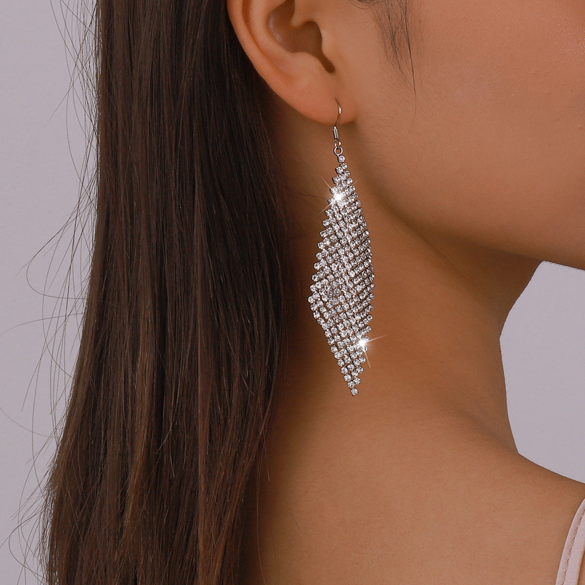 MINJI Elegant Geometric Sparkling Rhinestone Earrings